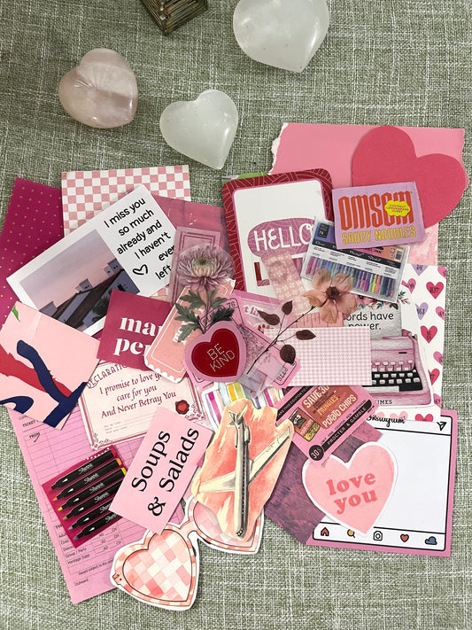 Junk Journal Kit of the Week (US Only)